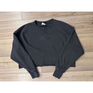 Offline by Aerie Gray Black Running Late Cropped Crop Sweatshirt Top XS Womens